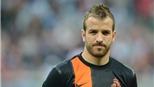 Schalke muốn đưa van der Vaart về lại Bundesliga